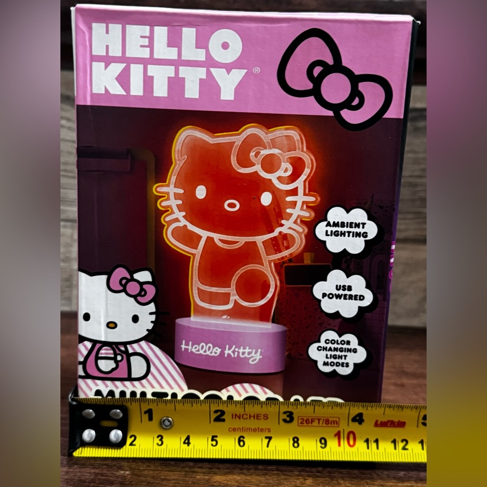 Super Cute 🥰 Hello Kitty Multicolor led desktop light - NEW